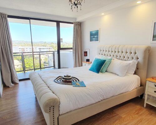 maroochydore-trafalgar-towers-apartments-deluxe-(19)