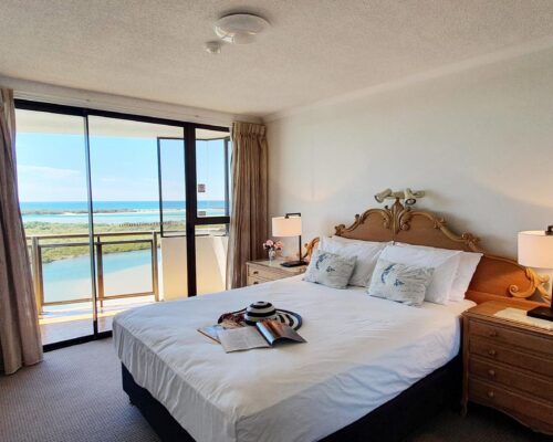 maroochydore-trafalgar-towers-apartments-standard-low-quality (7)